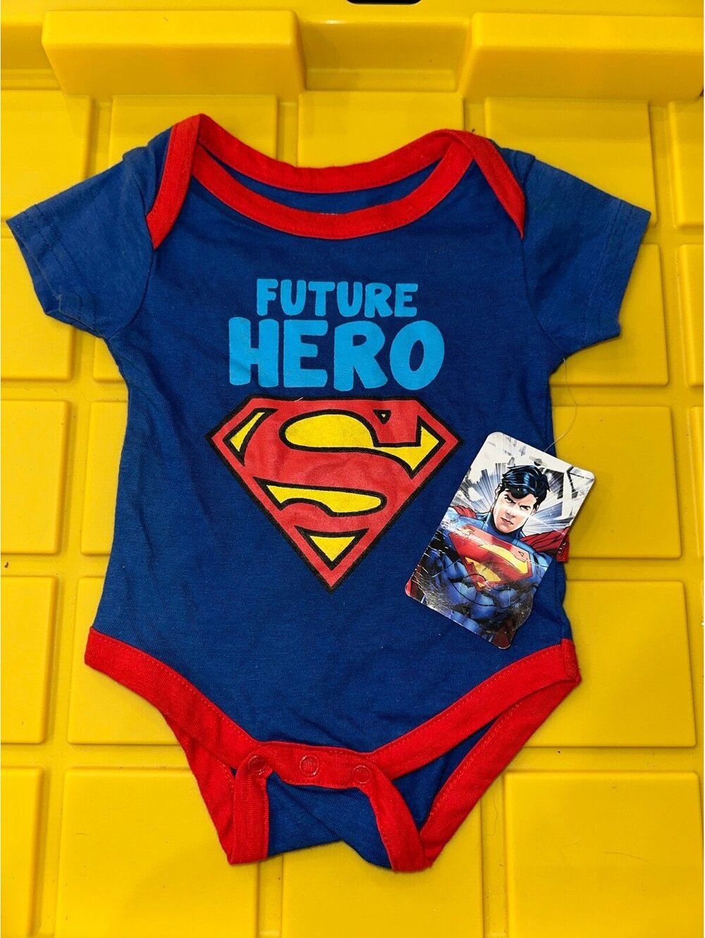 NEW Superman Future Hero onesie size 0-3 months